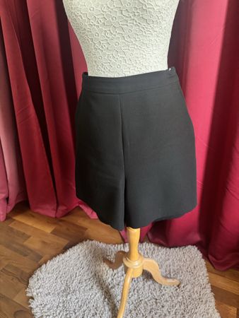 Hallhuber Shorts / Kurze Hose Gr. 40 Schwarz Top
