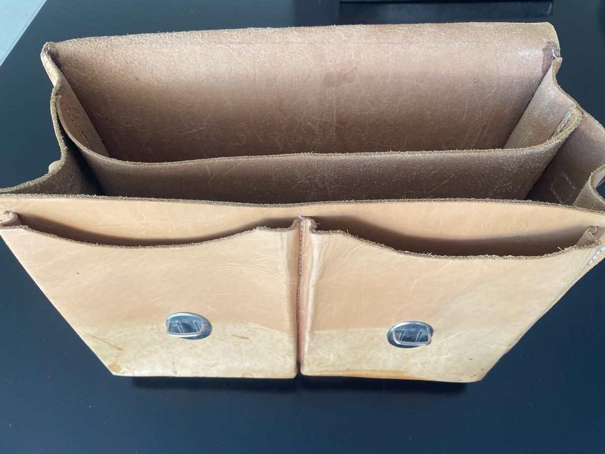 Borse: Ledertasche handgemacht in Behindertenheim – Usato da Oberdorf SO venduto da ric_sww8 1