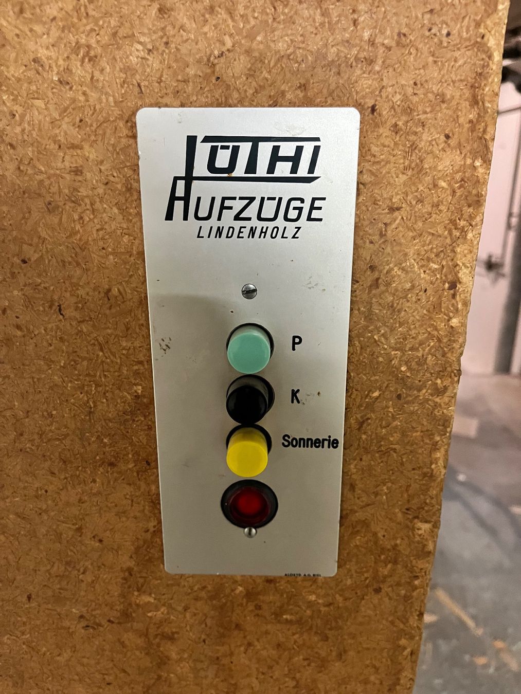 Tutte le macchine: Waren Aufzug – Usato da Safenwil venduto da con_w9r7 2