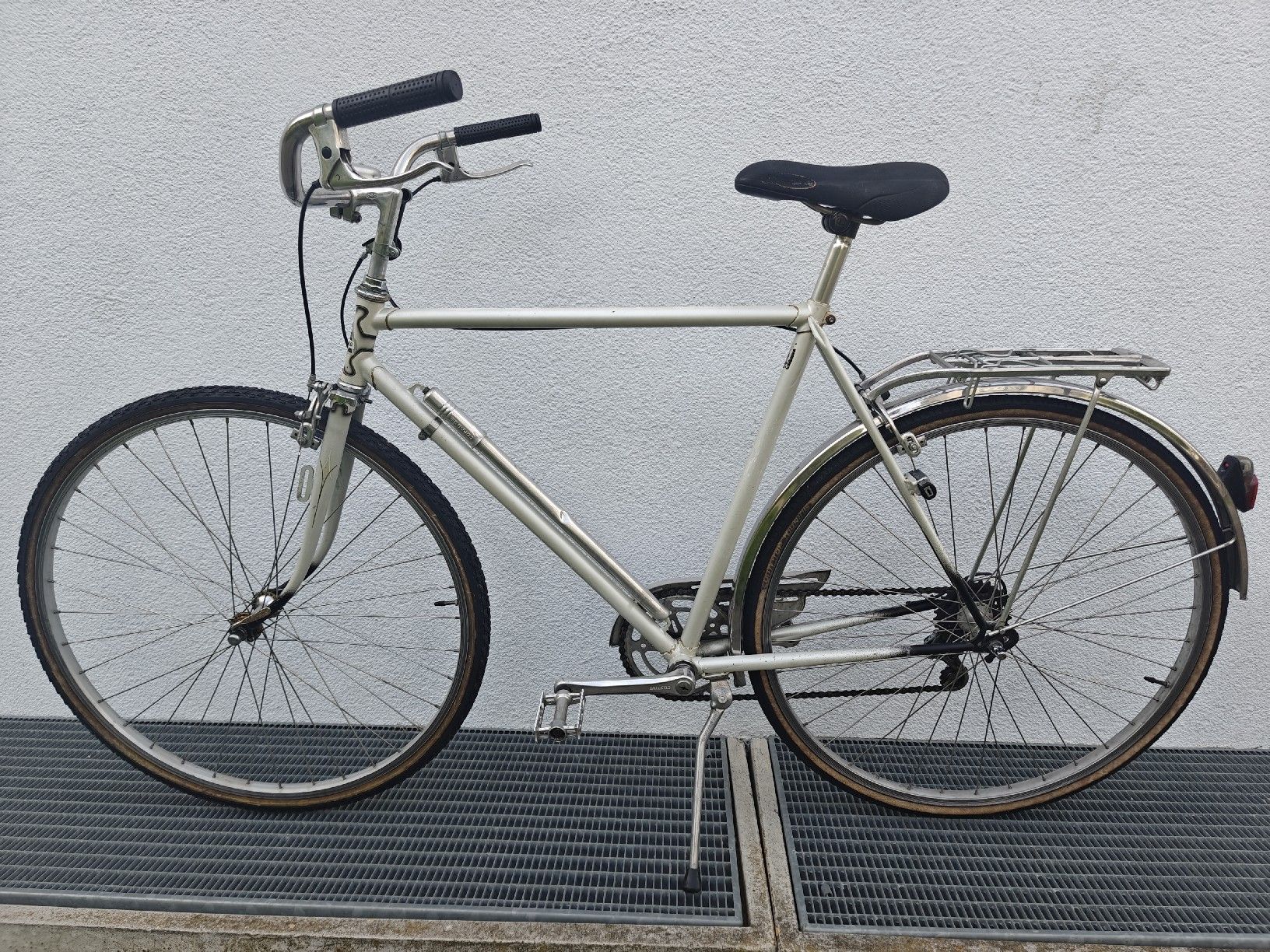 Biciclette: Vintage Velo Record – Usato da Sempach venduto da sam_z6d2
