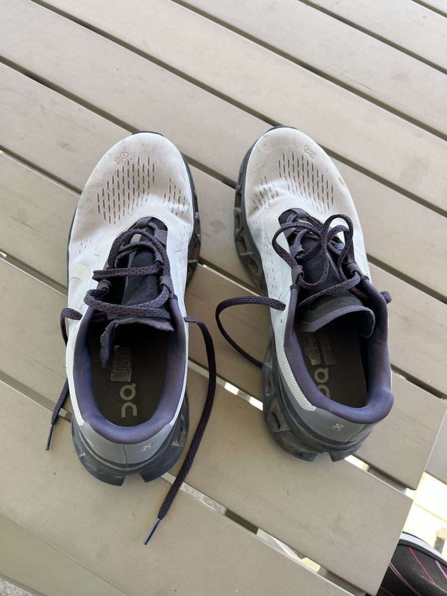 On Herrenschuhe: On Laufschuhe Gr 43 – Gebraucht aus Rechthalten von Trikot-master 1