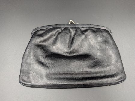 Vintage Leder Clutch Schwarz Rotes Futter