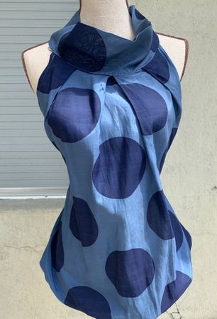 Superbe haut sans manche 50%soie MADE IN ITALY t.M