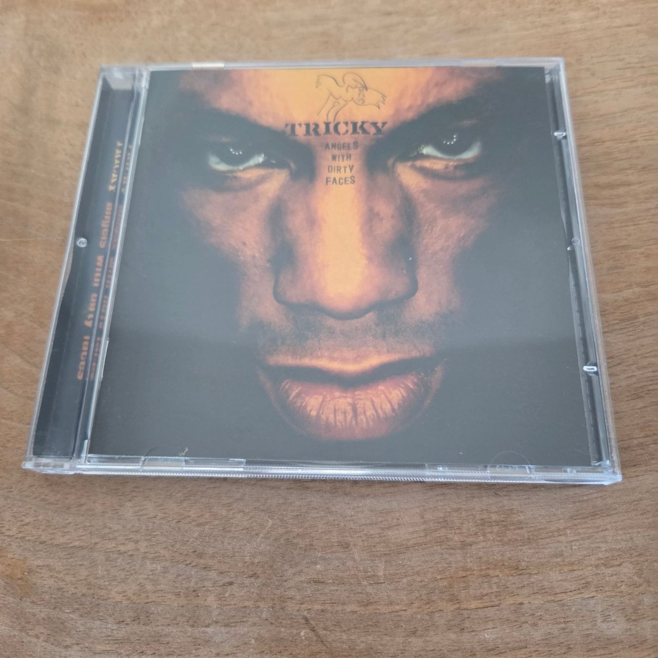 CD: Tricky - Angels With Dirty Faces - CD – Nuovo (secondo la descrizione) da Olten venduto da clayrout