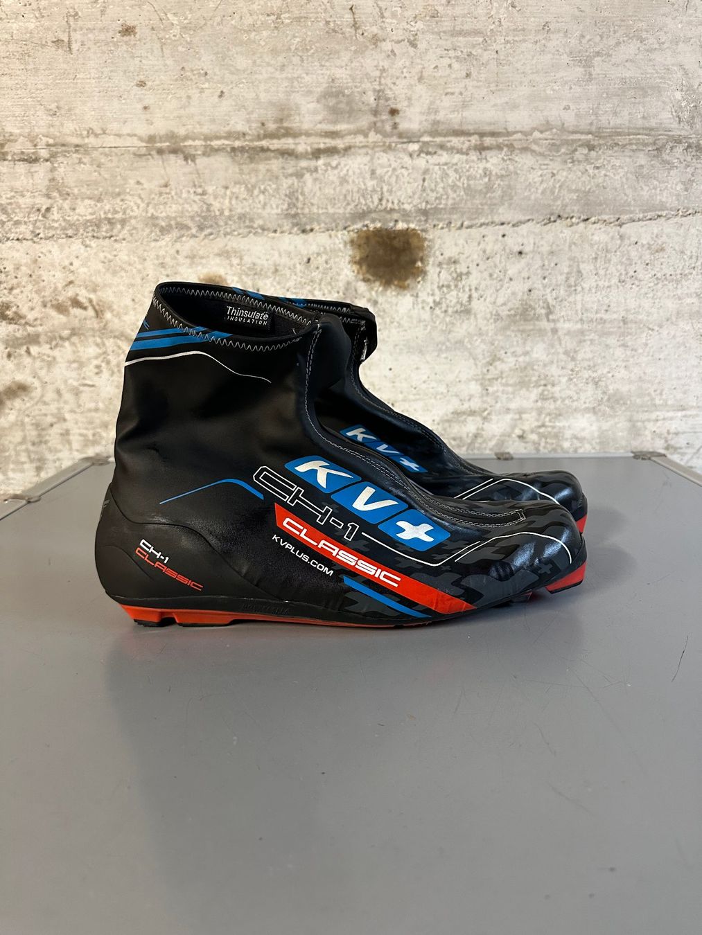 Scarpe da uomo: KW+ Klassisch Langlauf Schuhe Gr. 48 – Usato da Emmenbrücke venduto da karkarkar