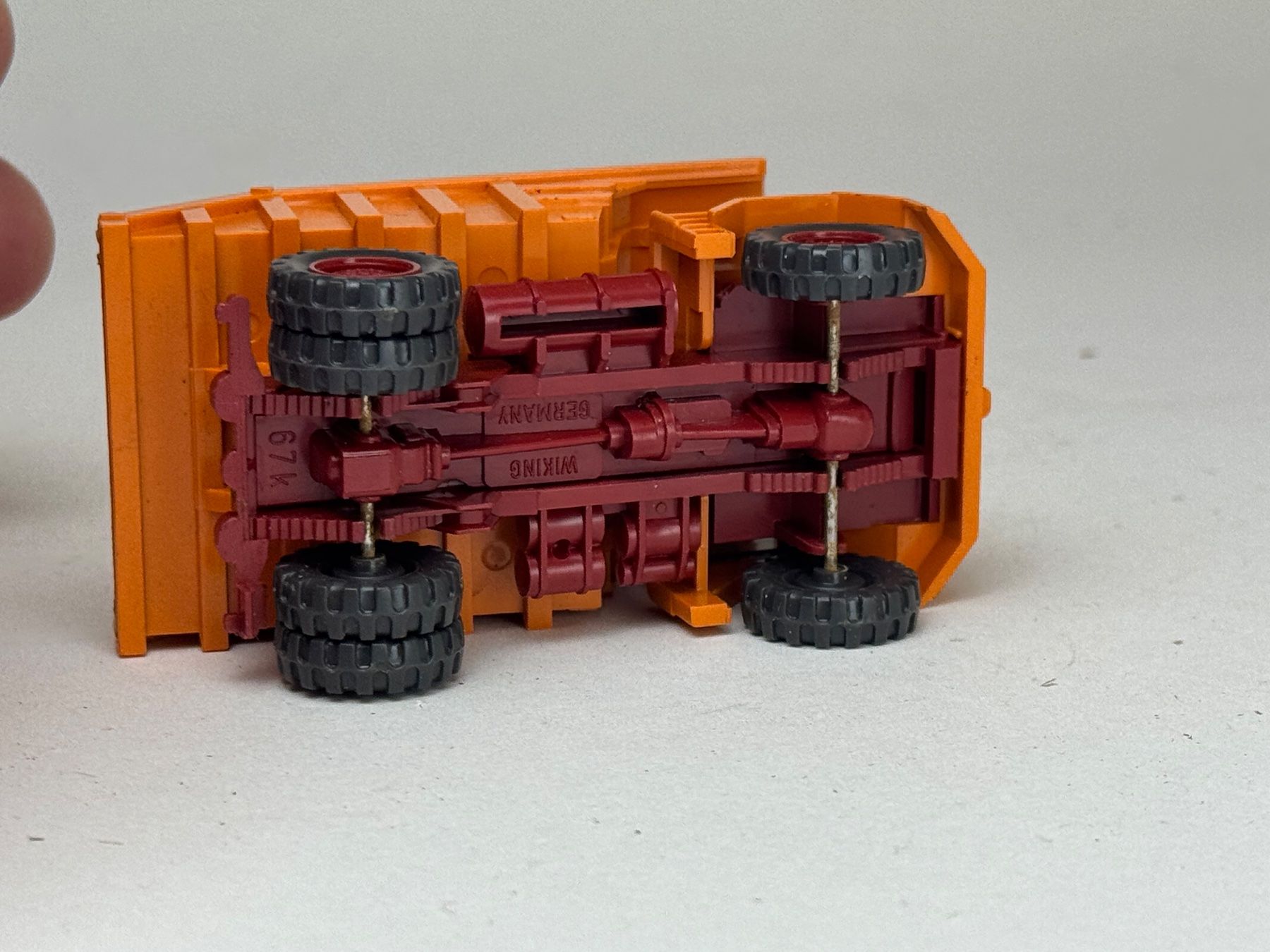 Wiking Modellini d'auto: GB- Wiking Kaelble Kipper orange – Usato da Elm venduto da Wikmtz 2