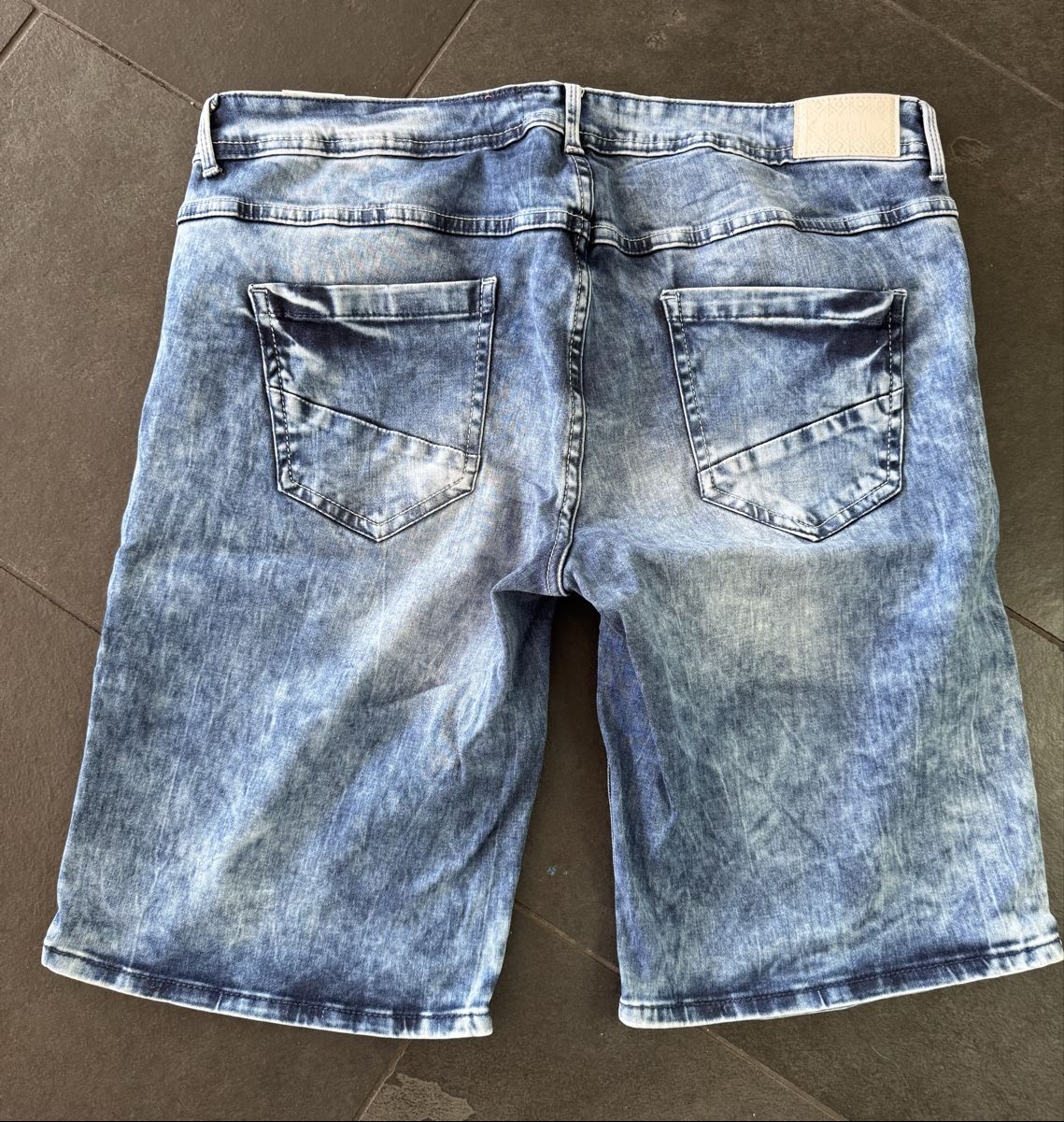 Cecil Jeans: Cecil Jeans-Shorts W34 – Usato da Balsthal venduto da flu33 1