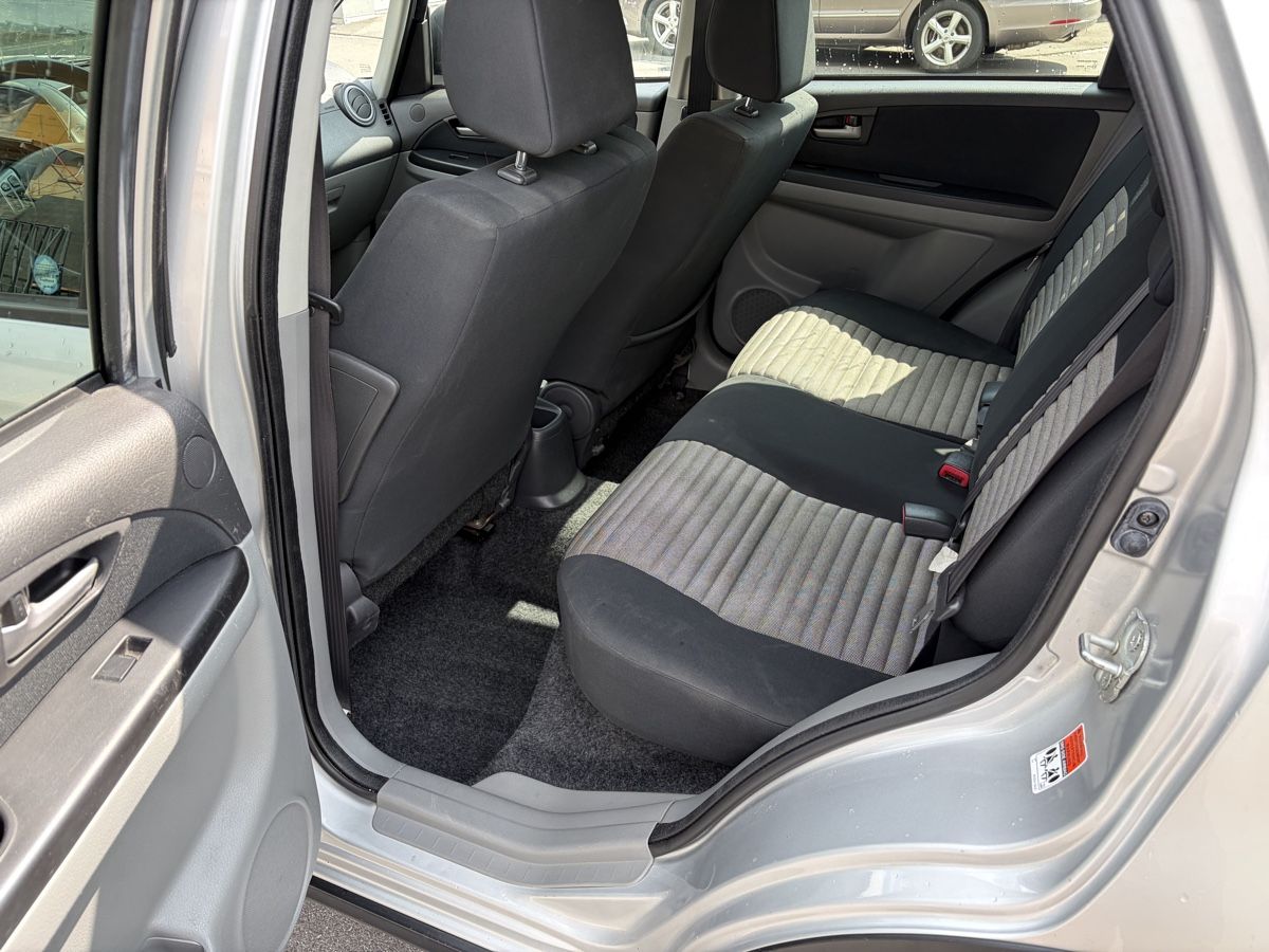Suzuki Autos: Suzuki SX4 1.6l 4x4 – D'occasion à Brienz BE par mar_582m 8
