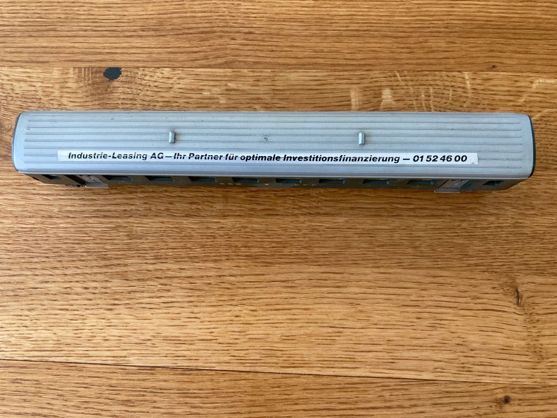 Modellini di ferrovie: Eisenbahnwagen – Usato da Mönchaltorf venduto da Tschibi 1