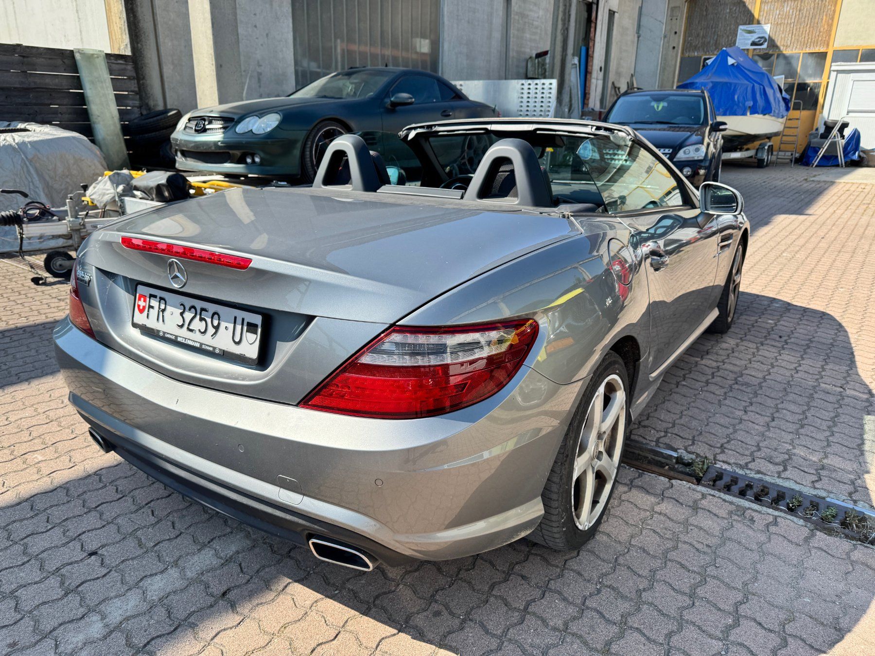 Mercedes-Benz Automobili: MERCEDES SLK 200 CABRIO - EINTAUSCH MÖGLICH – Usato da Avenches venduto da BOOTTRANSPORTE 2