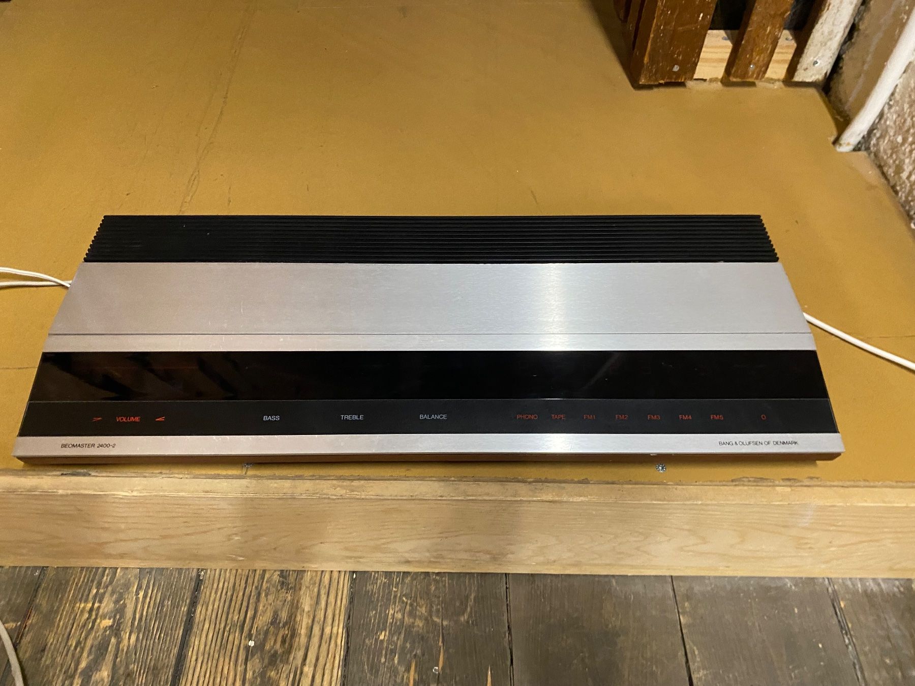 Bang & Olufsen Ricevitori: Bang&Olufsen Beomaster 2400-2 Receiver – Usato da Fahrweid venduto da mcm_glx2