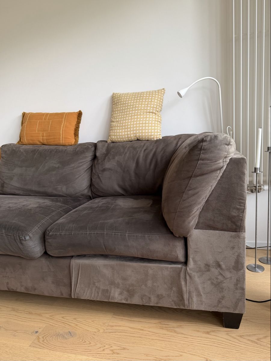 Divani: Comfortable & well-maintained brown sofa (220cm) – Usato da Zug venduto da chr_trc2 2