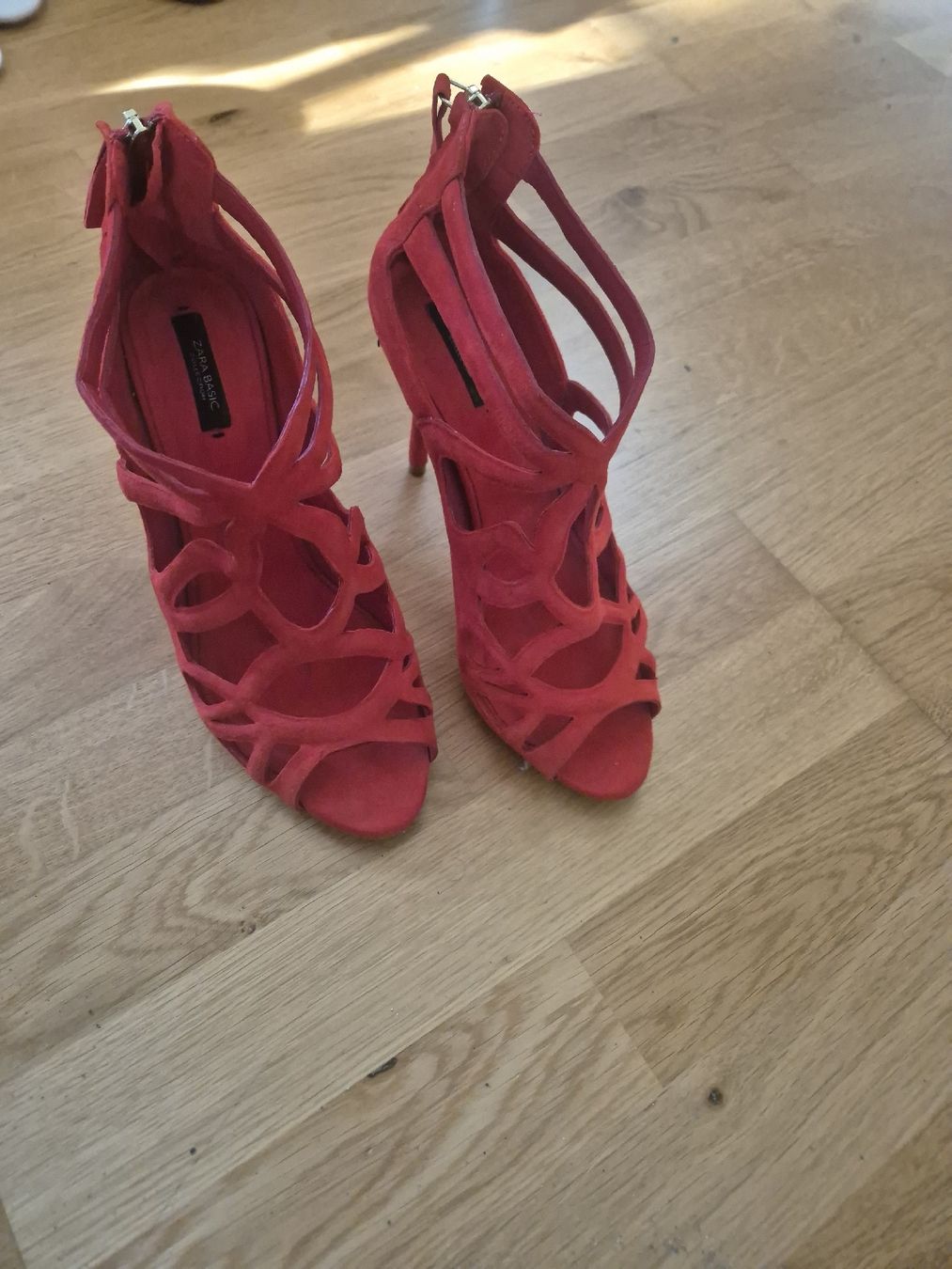 Zara Damenschuhe: Zara Basic High Heels Sandaletten rot Grösse 39 – Gebraucht aus Zürich von Drago670 2