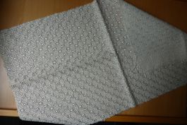 St. Galler Spitzen Stickerei beige - 35 x 60 cm