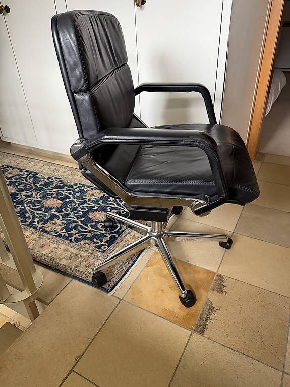 Poltrone: Leder Bürosessel mit Rollen  – Usato da Ottenbach venduto da _elena99_ 1