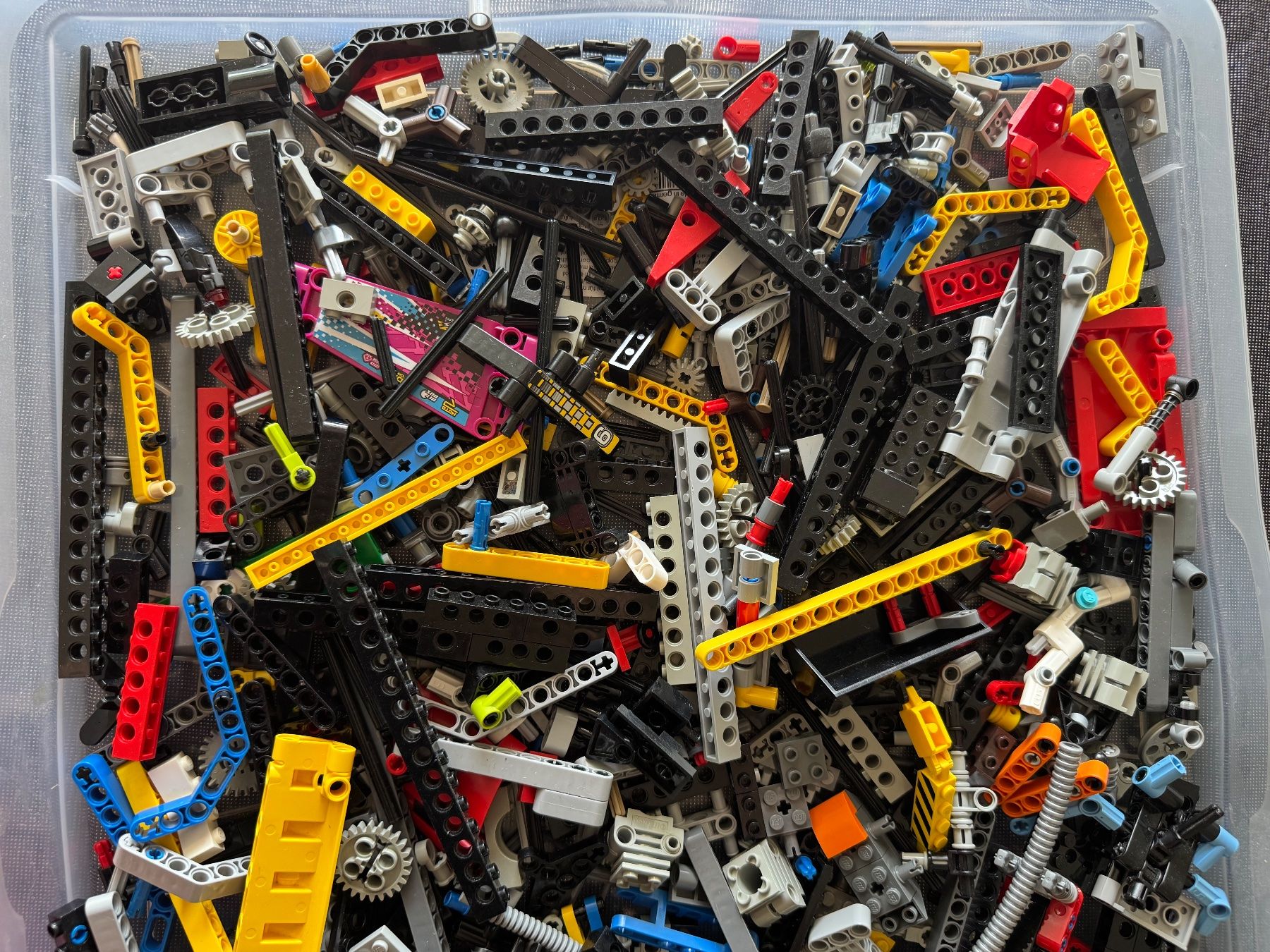 Lego Kit di costruzioni: 1 kg Lego Technic (2) – Usato da Lausanne venduto da garmina30 1