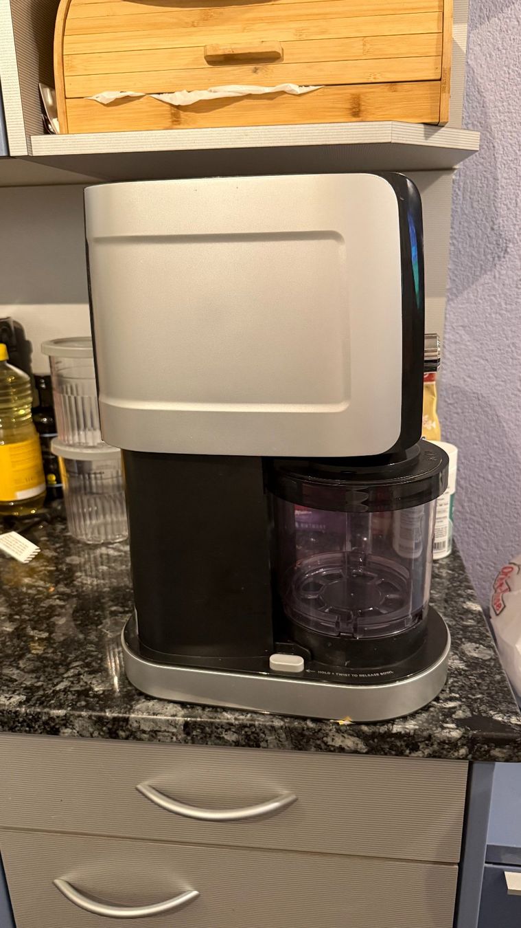 Elettrodomestici da cucina: Ninja CREAMi Deluxe Eis-und Eisgetränkmaschine – Usato da Gipf-Oberfrick venduto da Rogero_1965 1