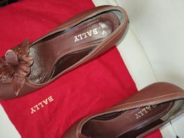 Bally Leder schuhe mit Blume und sac, gr38
