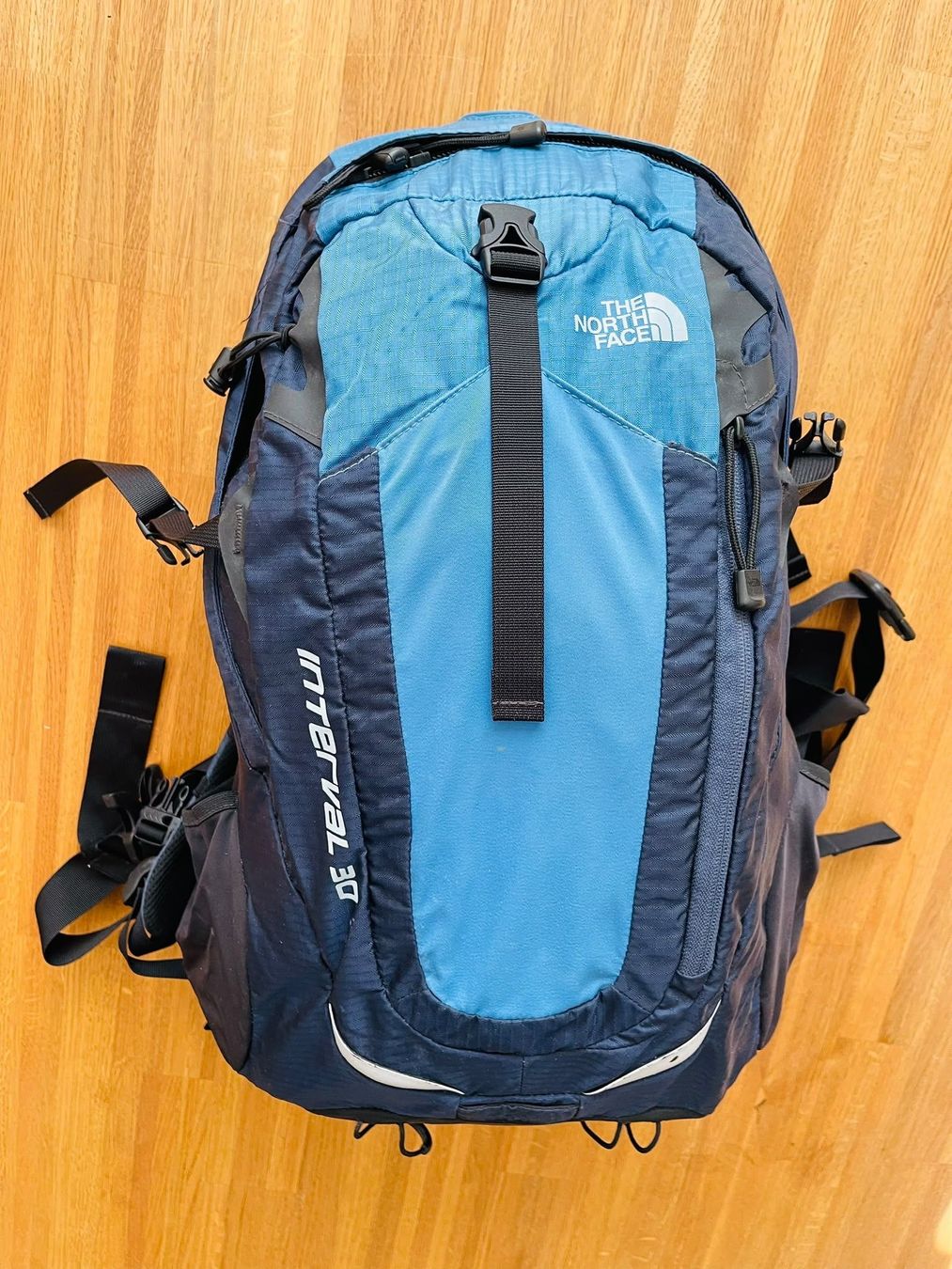 North Face Zaini: Sac à dos North Face  bleu bon état. – Usato da Zürich venduto da rit_y22r