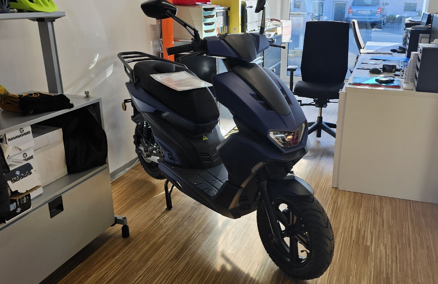 Altro: UGBEST R3 Elektroroller – Nuovo (secondo la descrizione) da Gwatt (Thun) venduto da Bilsport 1