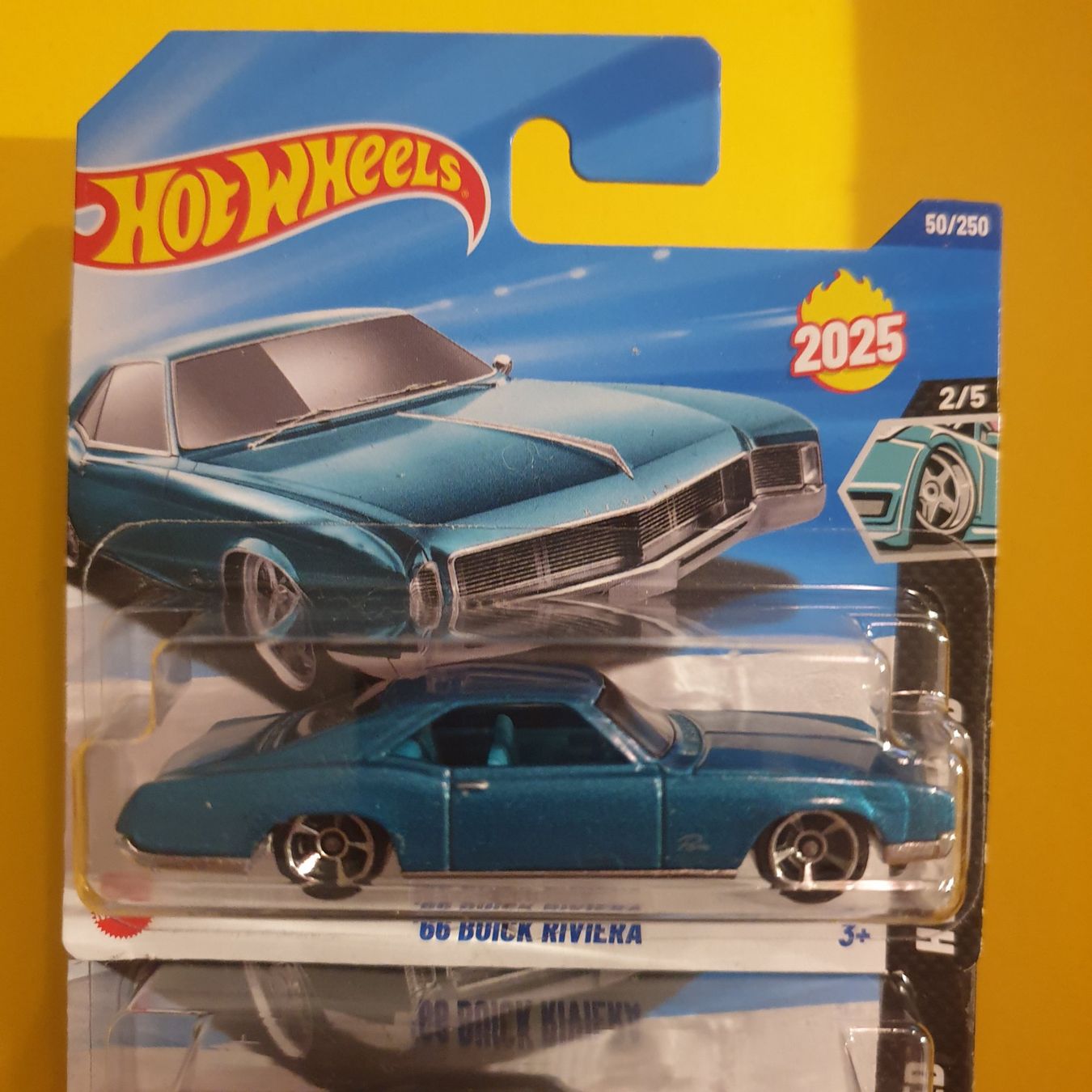 Hot Wheels Voitures modèles: 2 x Hot Wheels '66 BUICK RIVIERA – Neuf avec emballage d'origine à Oftringen par Rotor 1