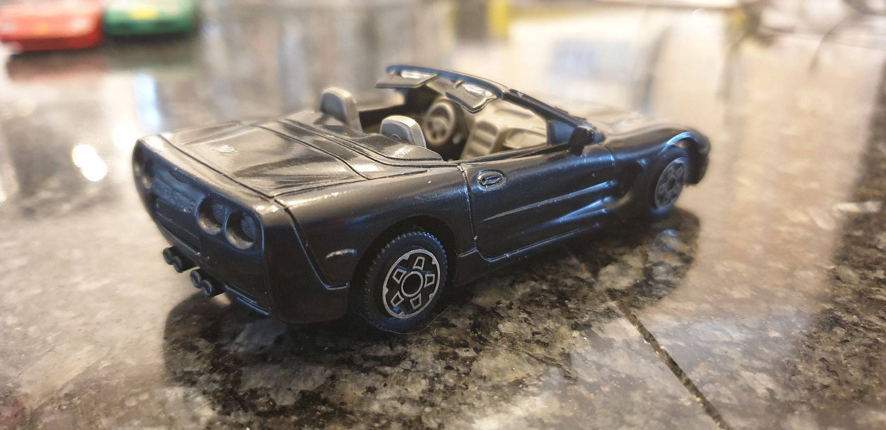 Bburago Modellini d'auto: Chevrolet Corvette Convertible 1:43 – Nuovo (secondo la descrizione) da Kaiseraugst venduto da Carkos 1