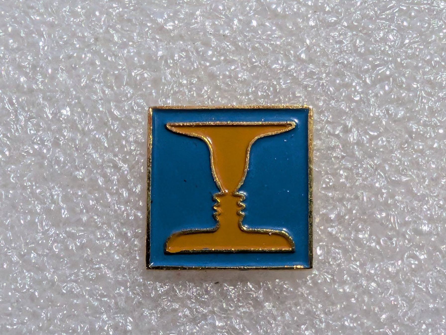 Placchette & Badge: Ansteckpin 267: – Usato da Oppligen venduto da Pin-Fall-Shop