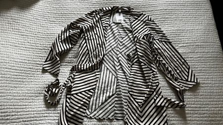 H&M: leichter beiger Sommermantel