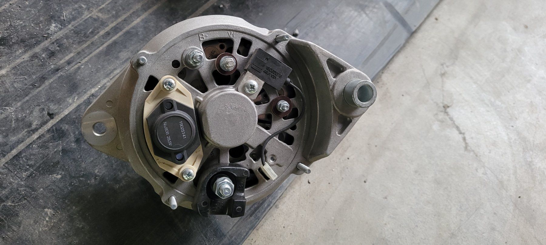 Volvo Toutes les pièces détachées: Alternator Volvo – Neuf avec emballage d'origine à Kerns par avr75 3