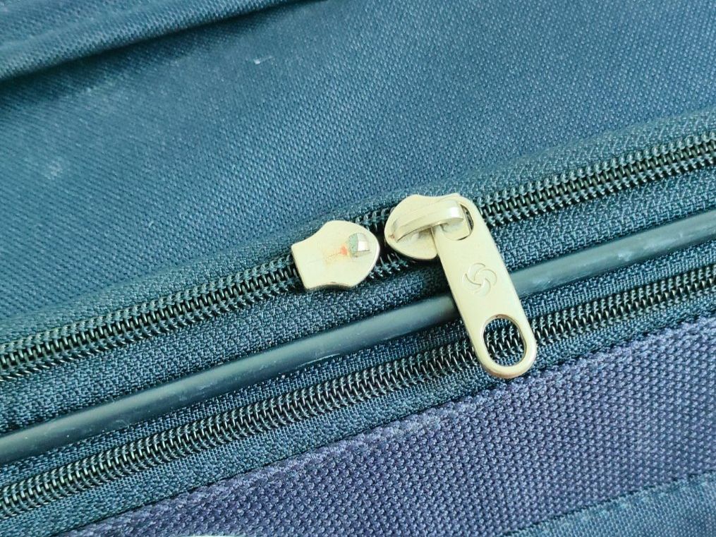 Samsonite Valigie: Koffer Samsonite dunkelblau mit Rollen – Usato da Männedorf venduto da raf_yp72 4