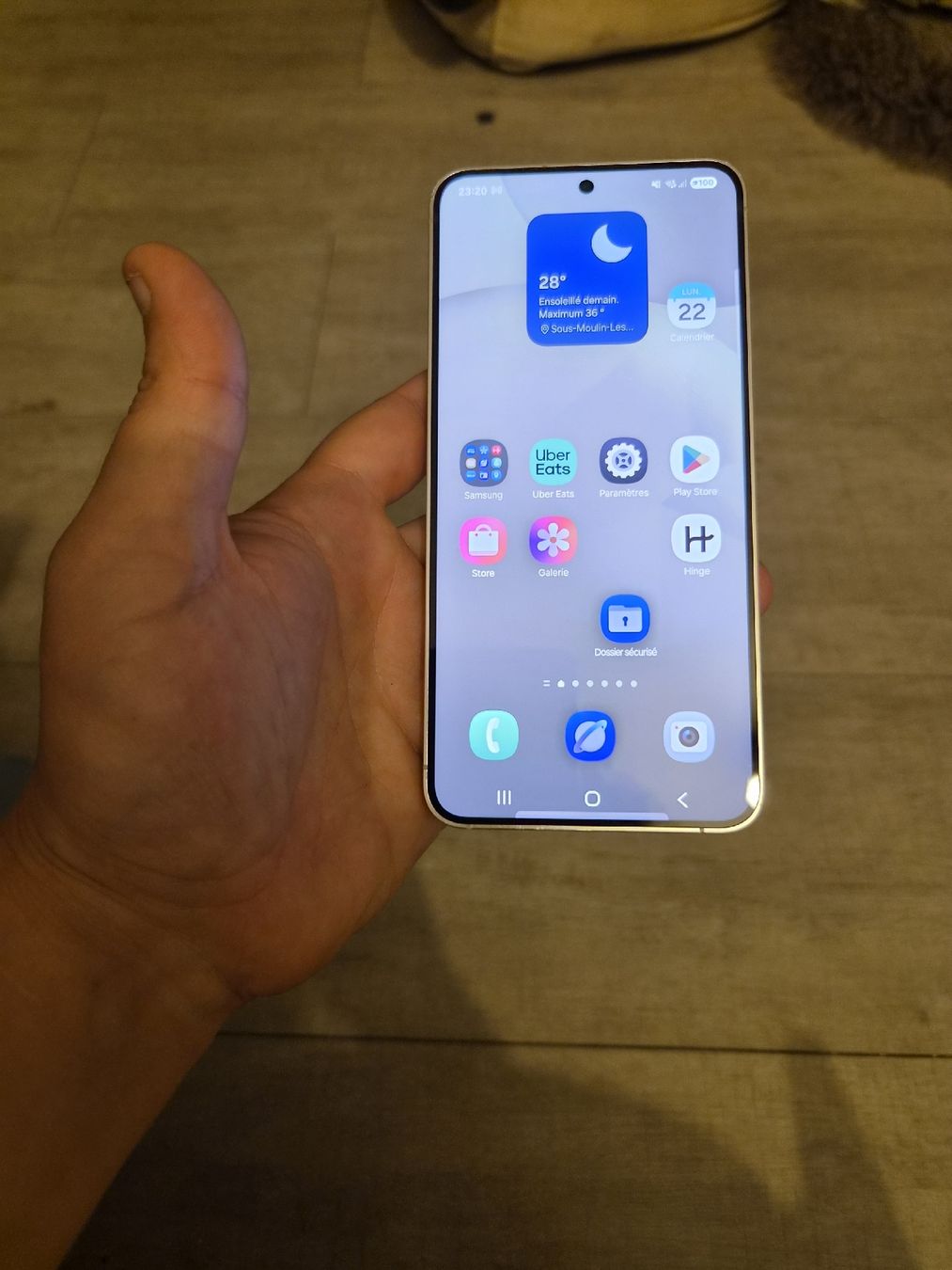 Samsung Handys / Smartphones: samsung s24 256gb – Neu (gemäss Beschreibung) aus Thônex von tif_95r9 2