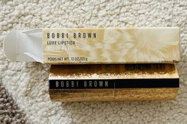 LIPPENSTIFT BOBBI BROWN - METRO RED 801