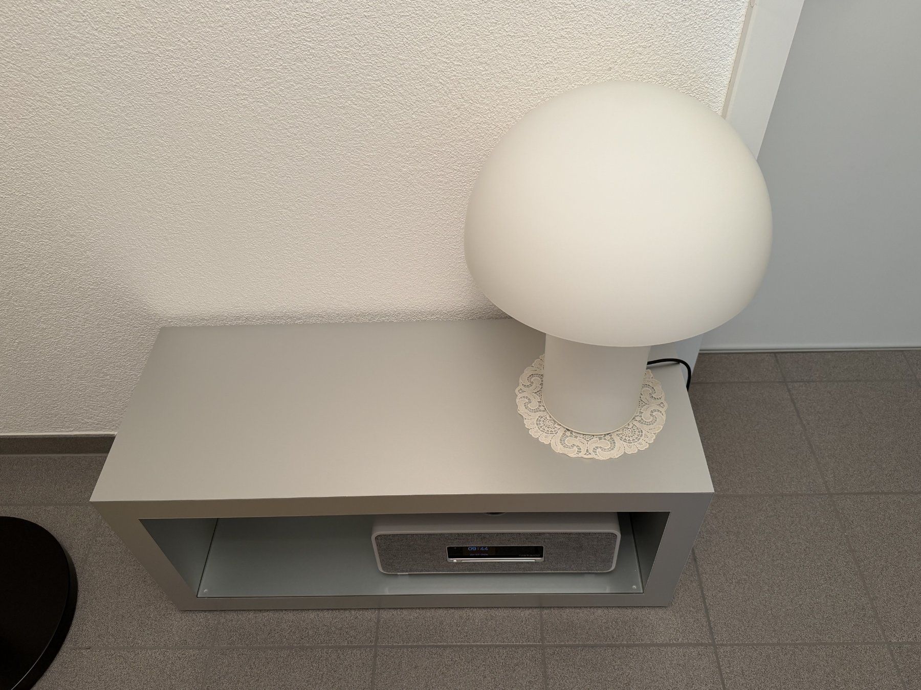 Commodes: Korpus aus Aluminium eloxiert – D'occasion à Buonas par pet_zgr6 1