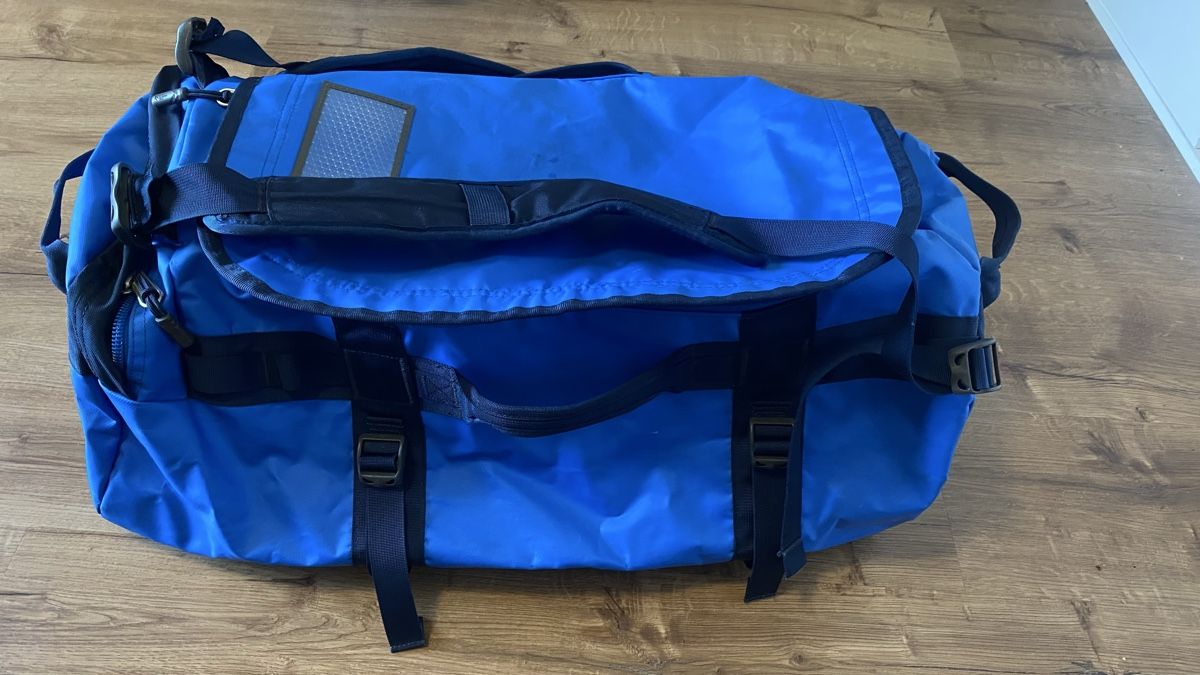 North Face Zaini: The North Face Base Camp Duffel Size M – Usato da Winterthur venduto da chiaroscuro27 3
