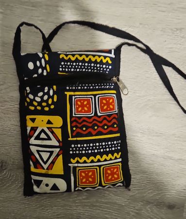 Petite sacoche motifs ethniques noir occasion 