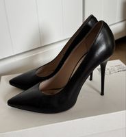 Leder-Pumps. Sehr bequem und standfest. 