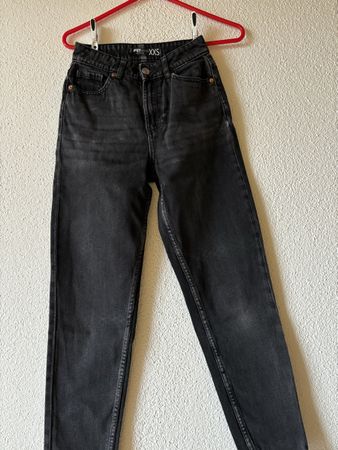 schwarze Mom Jeans mit Waschung Gr. XXS (New Yorker)