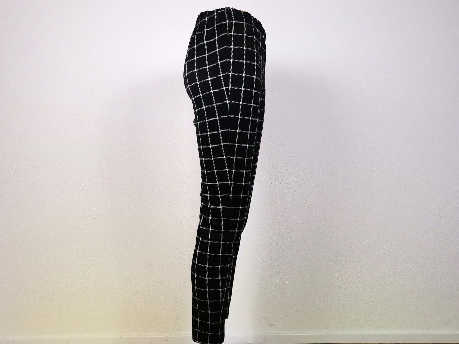 Leggings: STUDIO UNTOLD Leggins " Damen" – Usato da Schaffhausen venduto da Restwert_SH 2