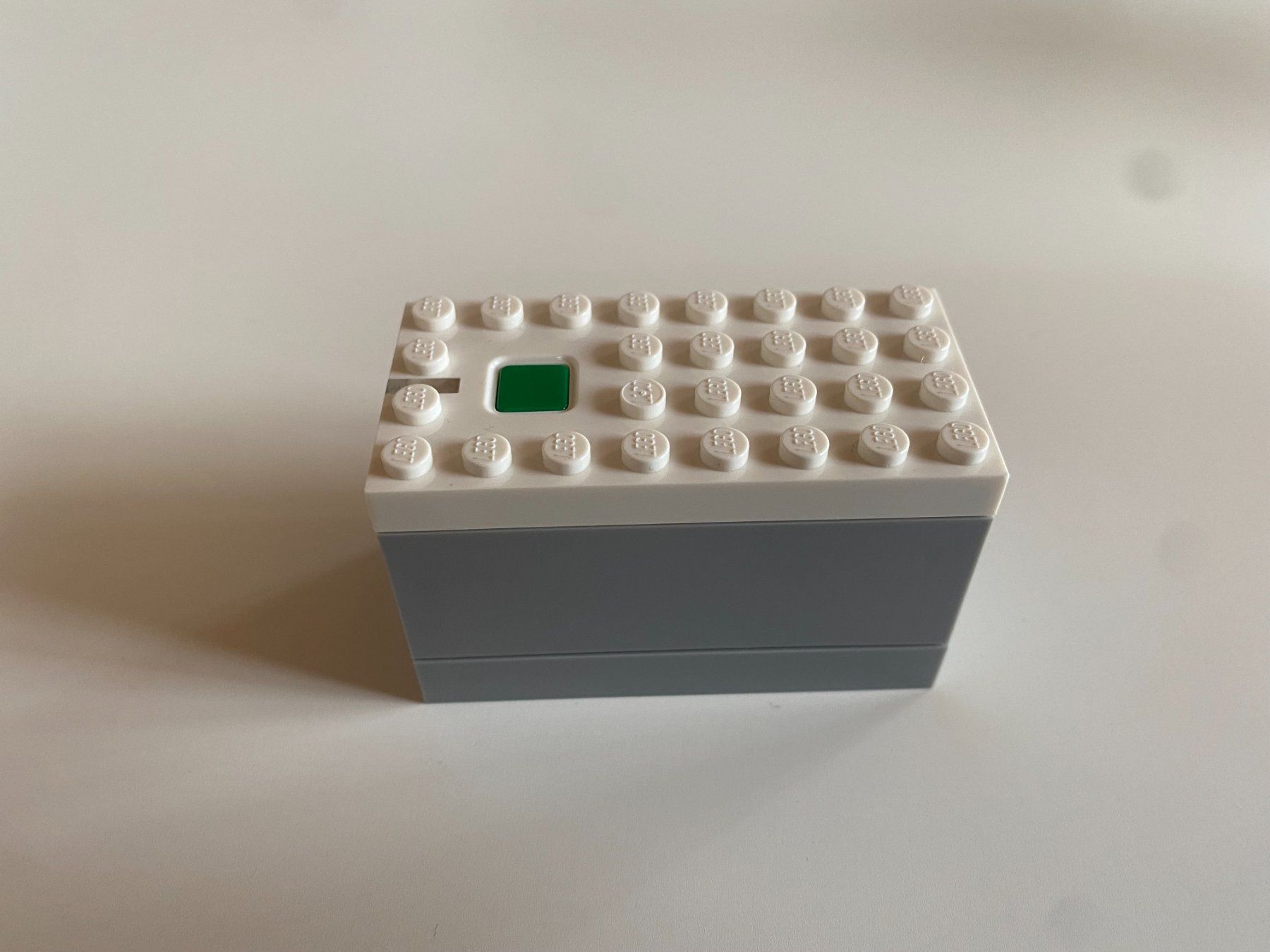Lego Giocattoli: LEGO - EISENBAHN - BLUETHOOT - BATTERIENHALTER – Usato da Gelterkinden venduto da ajdt4