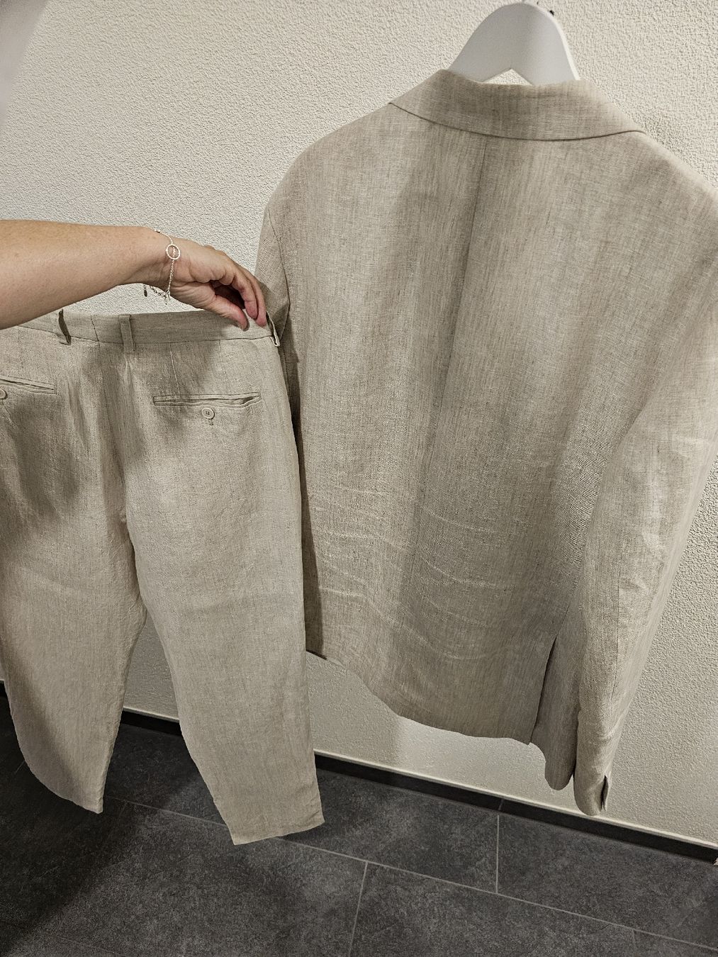 Zara Completi: Herren Leinen-Anzug von ZARA – Usato da Altdorf UR venduto da Saba_1688 1