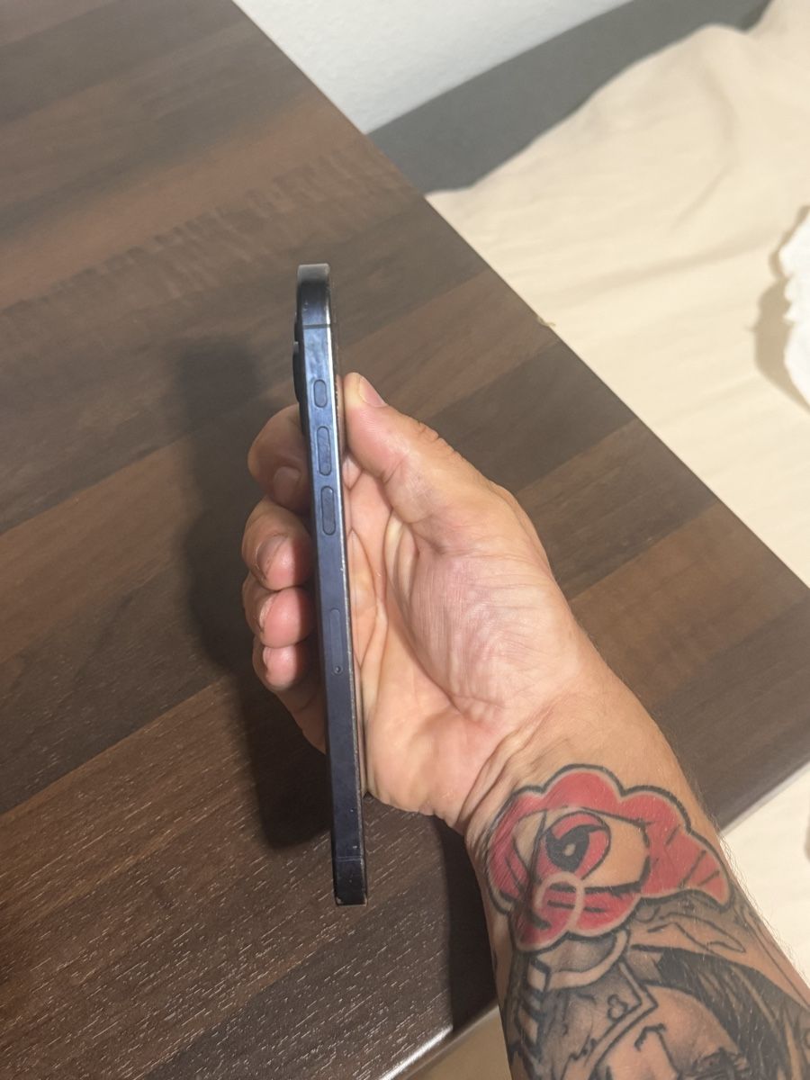 Apple Telefoni cellulari / Smartphones: Iphone 15Pro Max 256GB BlueTitan – Usato da Bülach venduto da Lukas_Behrens03 5