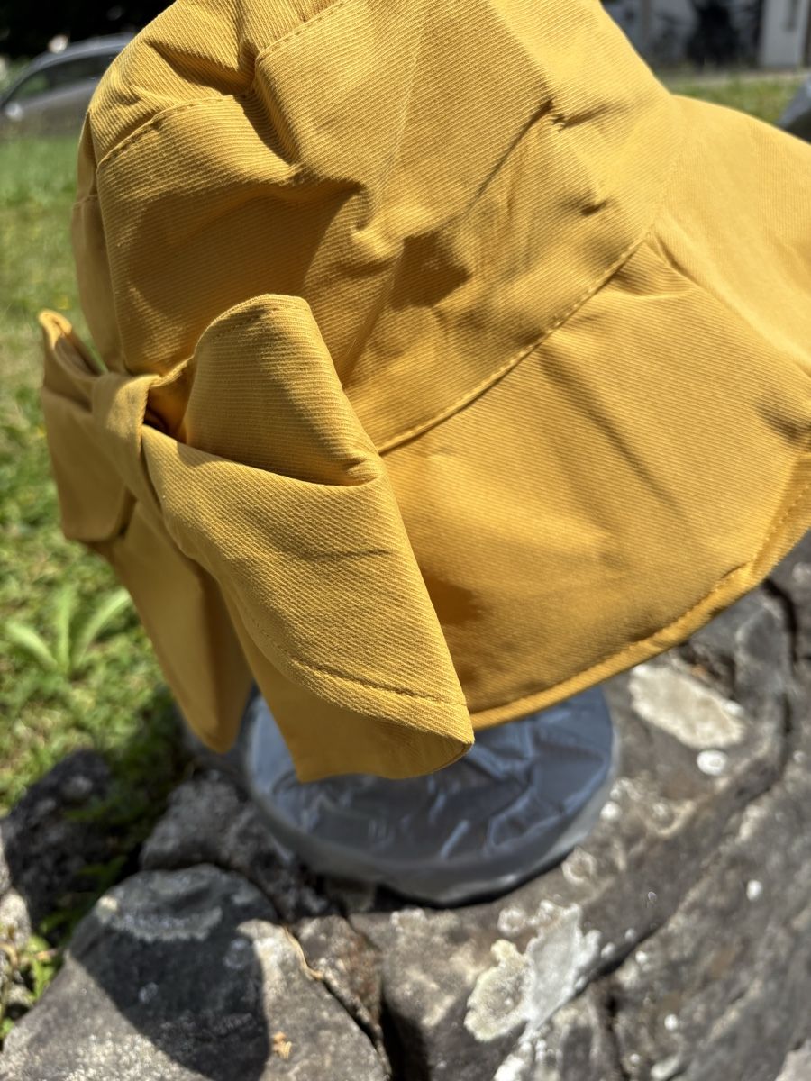 Chapeaux, bonnets & casquettes: Toller Sonnenhut mit Schleife – Neuf avec emballage d'origine à Zürich par venusandmars 3