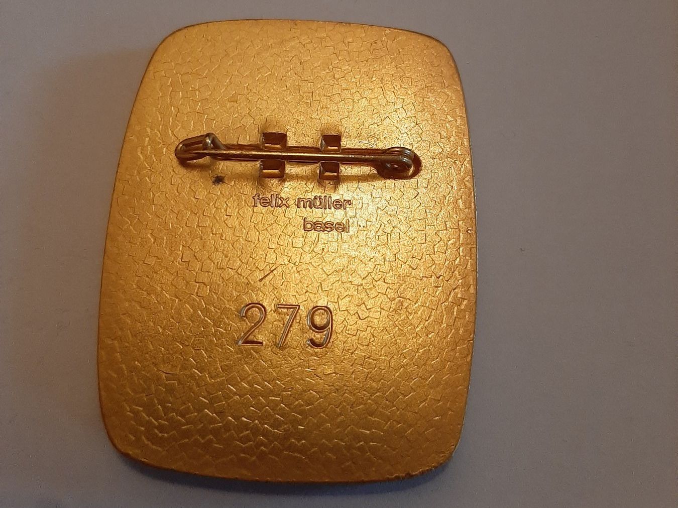 Placchette & Badge: Albanifäscht 1974 Winterthur Plakette – Usato da Waltenschwil venduto da moonshadowfreak 1