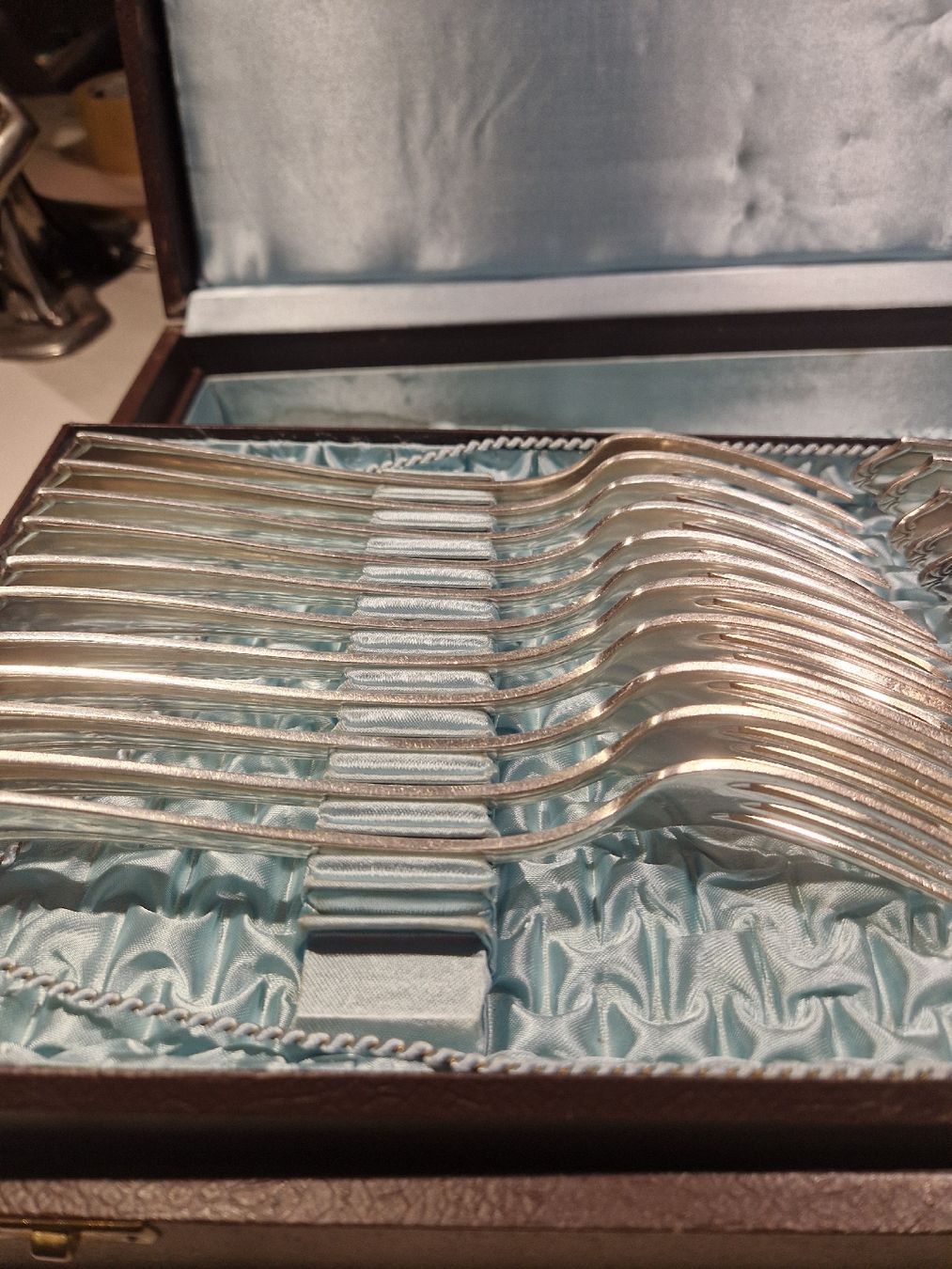 Bestecksets: Coffret couverts argenté 47 pieces – Gebraucht aus Sion von Melissa.ischer 2