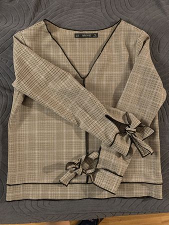 Schöne elegante Bluse Zara Grösse XS