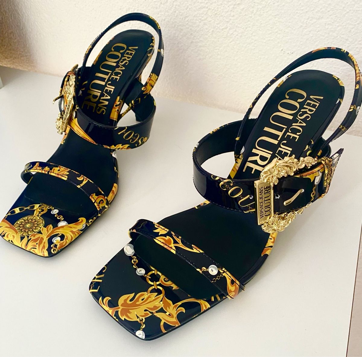 Versace Scarpe da donna: Versace Damenschuhe Couture – Nuovo e nell'imballaggio originale da Uzwil venduto da Jules02 2