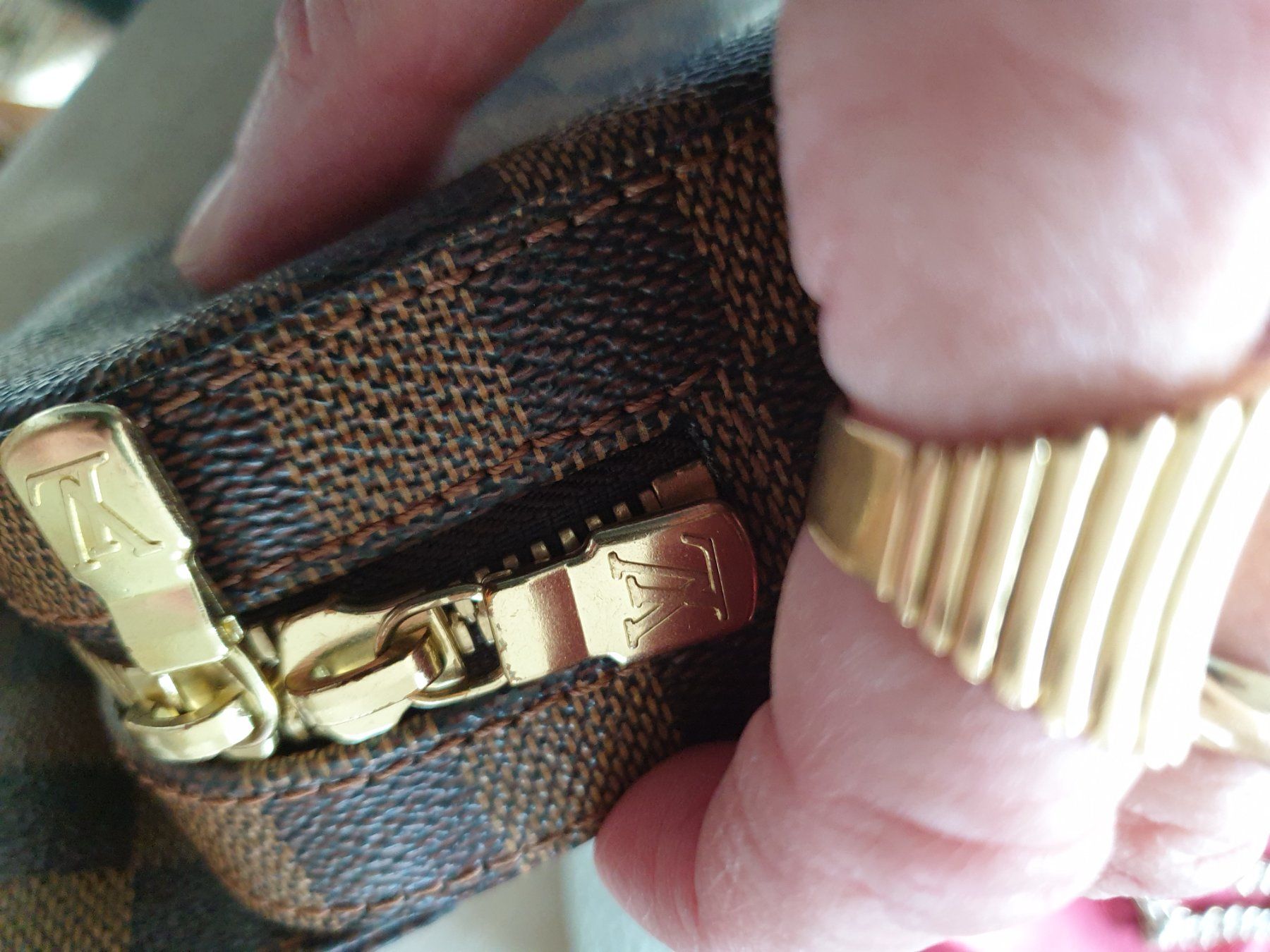 Louis Vuitton Borse: Louis Vuitton BUMBAG Geronimos – Usato da Bottmingen venduto da sandy_2 5