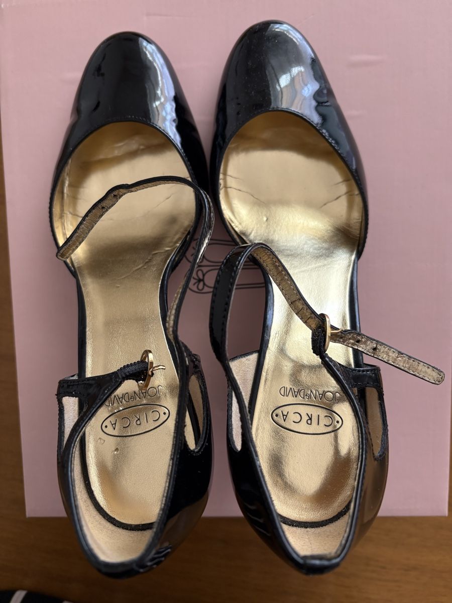 Scarpe da donna: Pumps Circa Joan David schwarz lackleder – Usato da Zürich venduto da honro 1