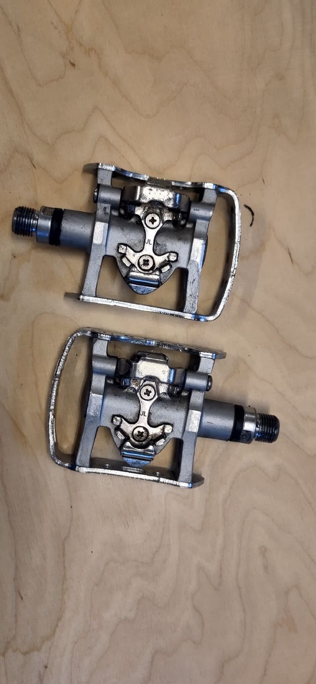 Shimano Pièces détachées: Shimano SPD Pedale M520  – D'occasion à Liebefeld par robi15blue 1
