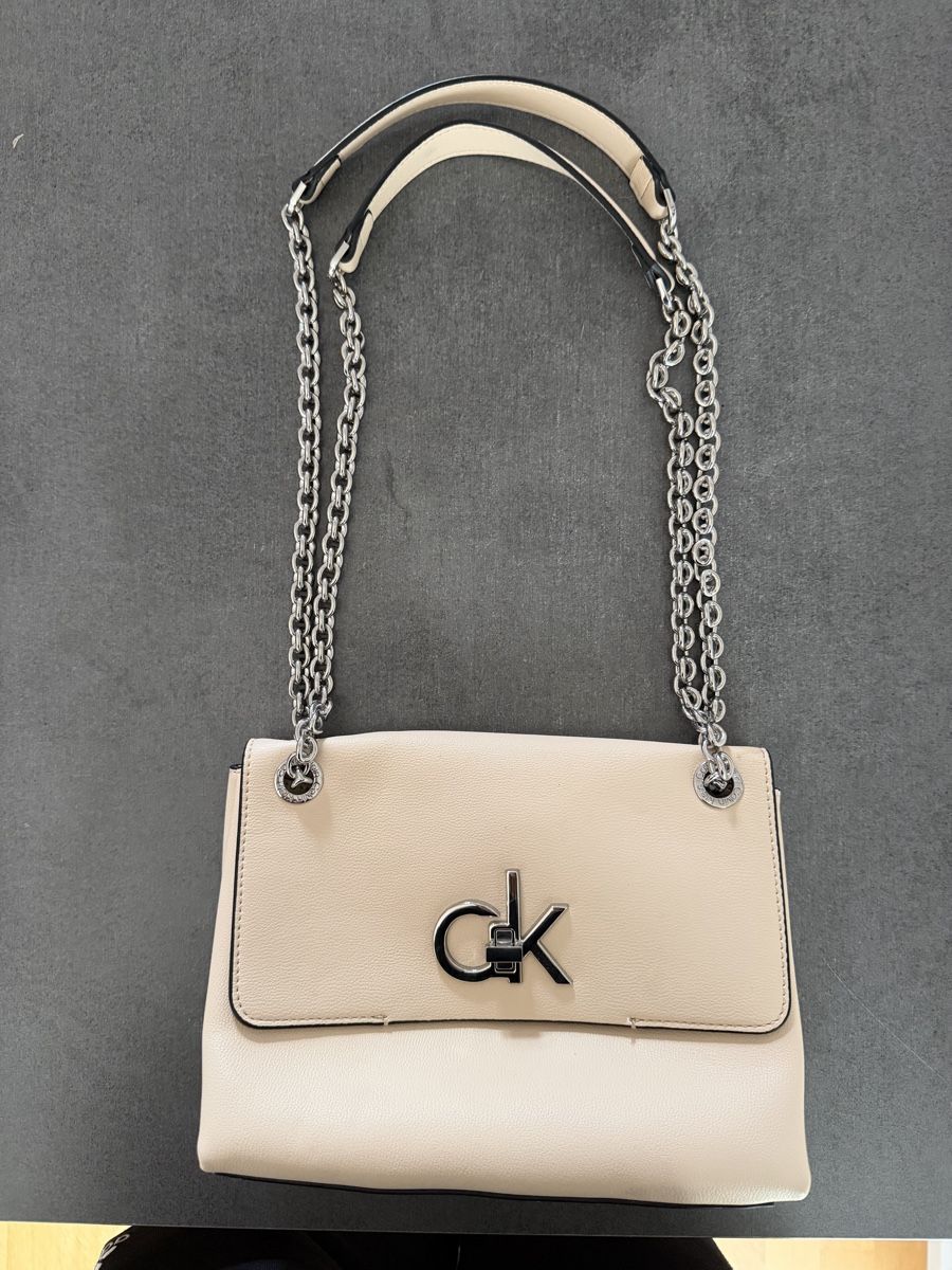 Calvin Klein Borse da donna: Calvin Klein Handtasche / Umhängetasche – Nuovo (secondo la descrizione) da Gossau SG venduto da mrs_h99